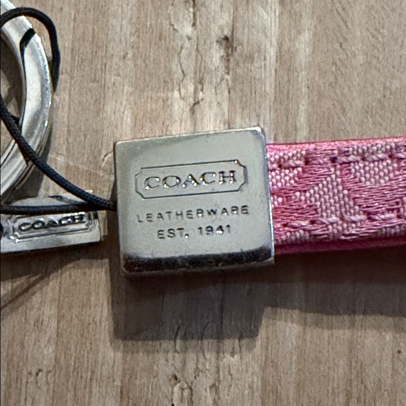 Coach Pink Heart Locket Keychain Signature C Wristlet Bag Charm Y2K - Picture 4 of 8